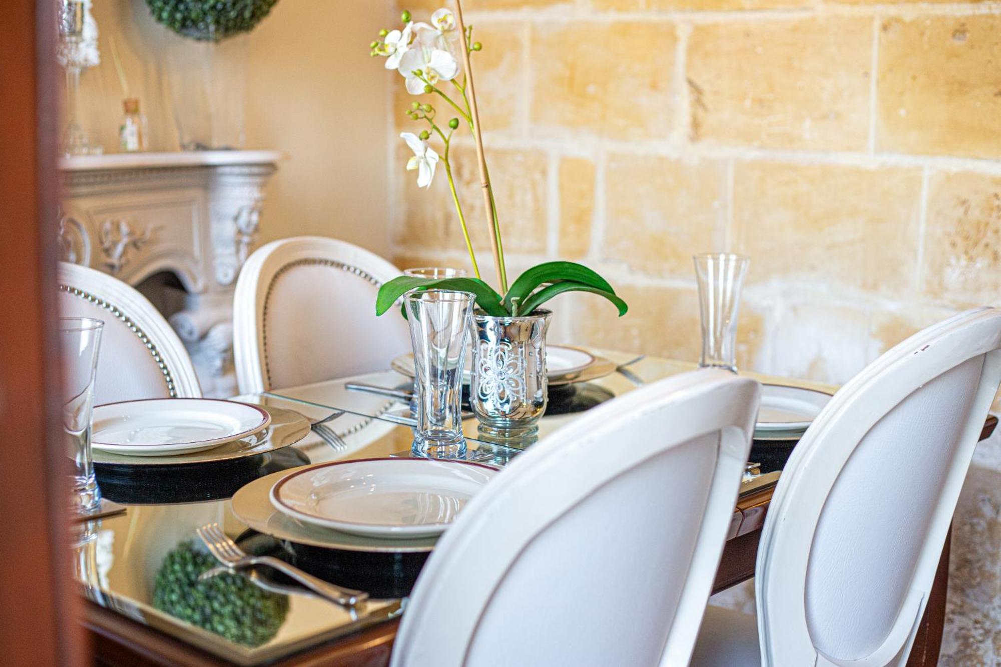 Seagull Birgu - Waterfront Home Екстер'єр фото